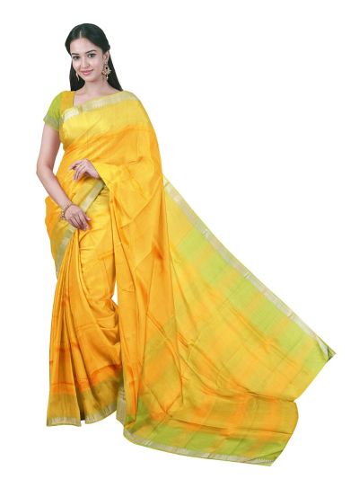Gracecharm Elegant Chirala Gadwal Cotton Checked Design with Border Saree