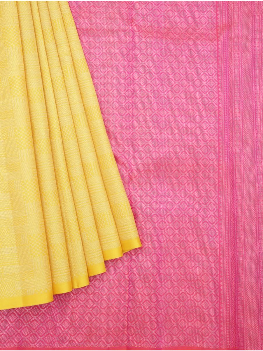 Gracecharm Elegant Pure Soft Silk Geometric Design with Borderless  Saree