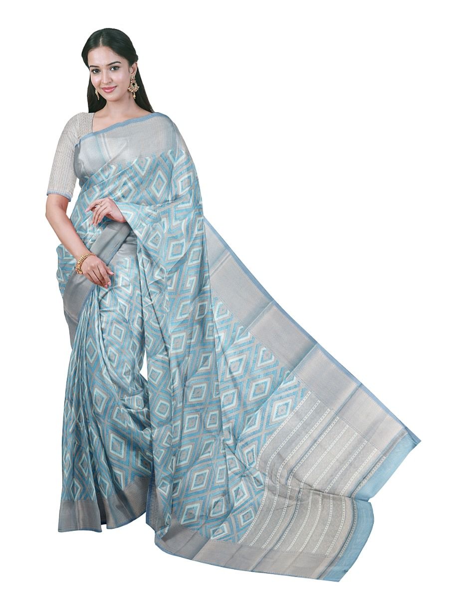 BlossomEase Elegant Super Netted Geometric Diamond Herringbone Border Saree