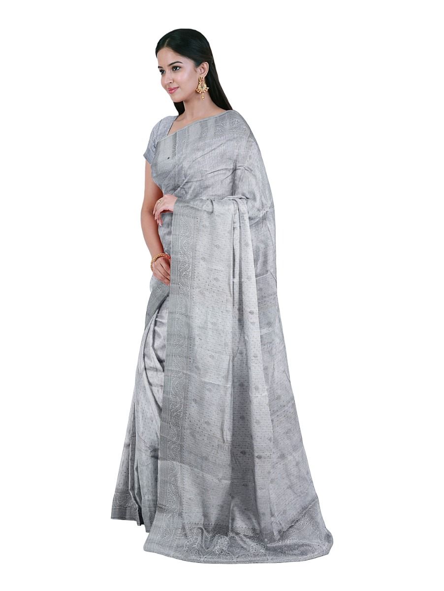 Gracecharm Semi Jute Butta with Floral Rosette Pallu Saree
