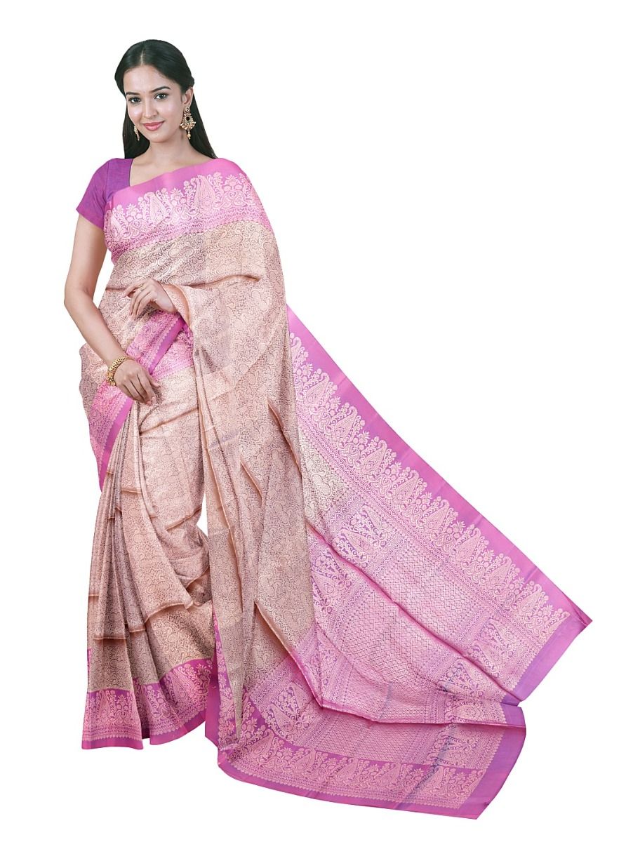 Gracecharm Pure Soft Silk Floral Jaal with Diamond Lattice Pallu Saree