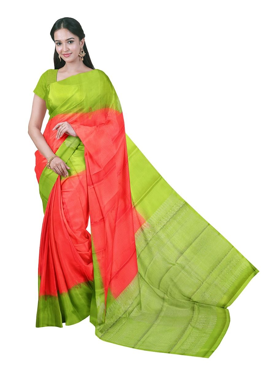 Gracecharm Elegant Striped Design with Contrast Border Saree