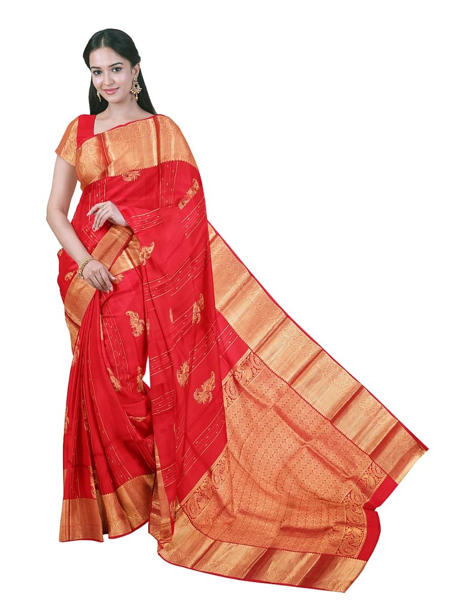 Gracecharm Pure Silk Metallic Threads Natural Luster Pallu Saree