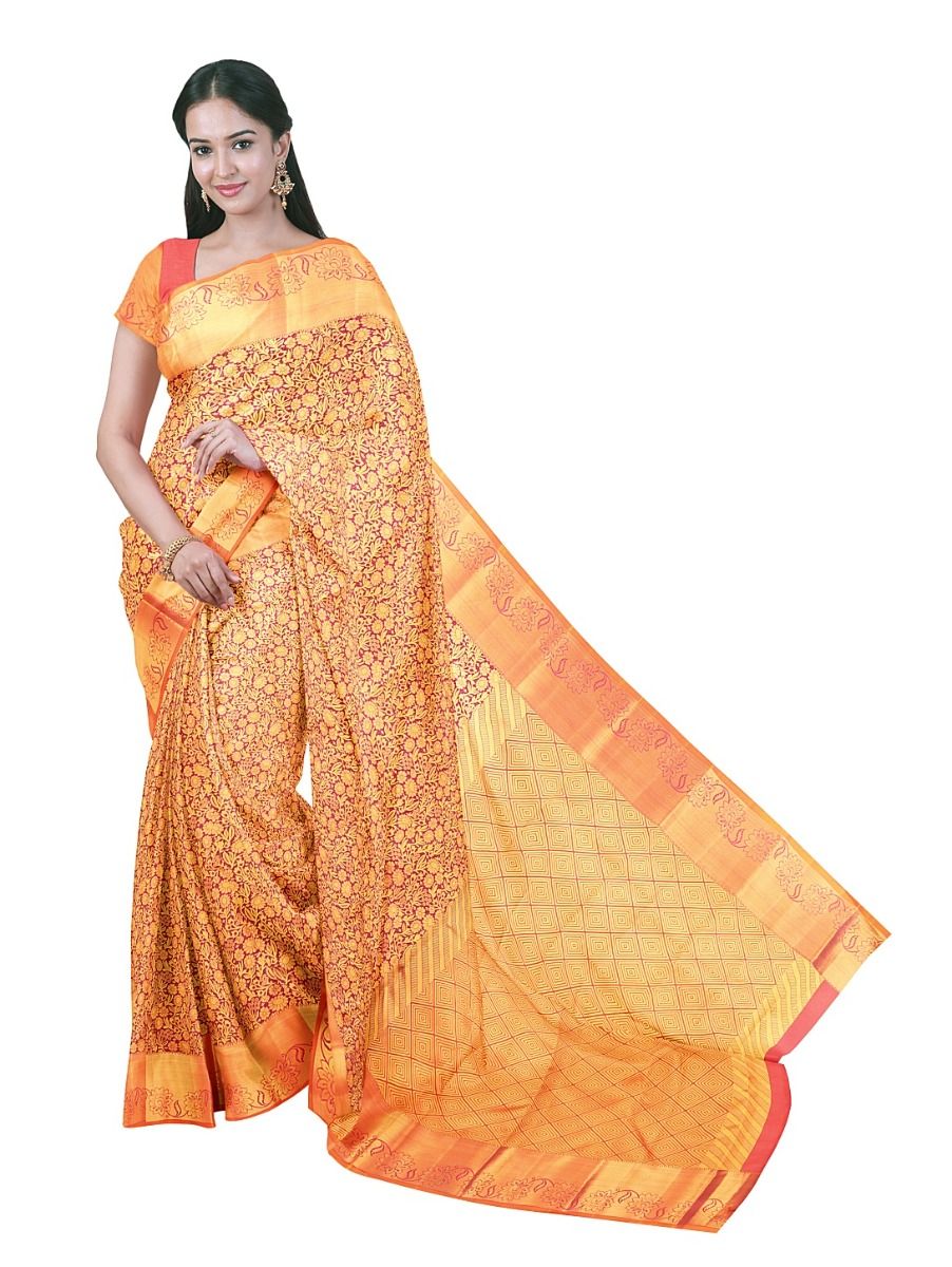 Gracecharm Elegant Silk Jacquard weave floral vines and leaf motifs with Contrast Zari Border saree
