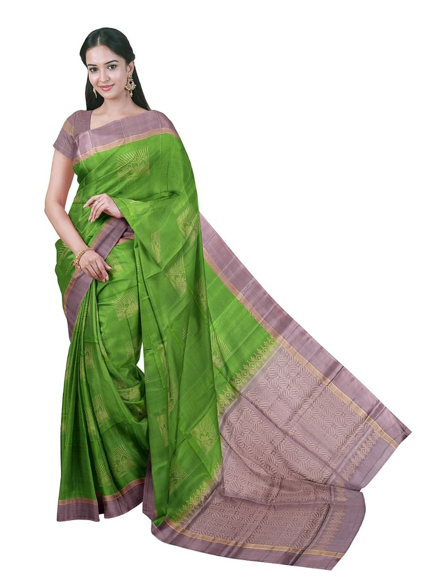 Gracecharm Pure Soft Silk Lotus Floral Butta With Zari Threads Pallu Saree