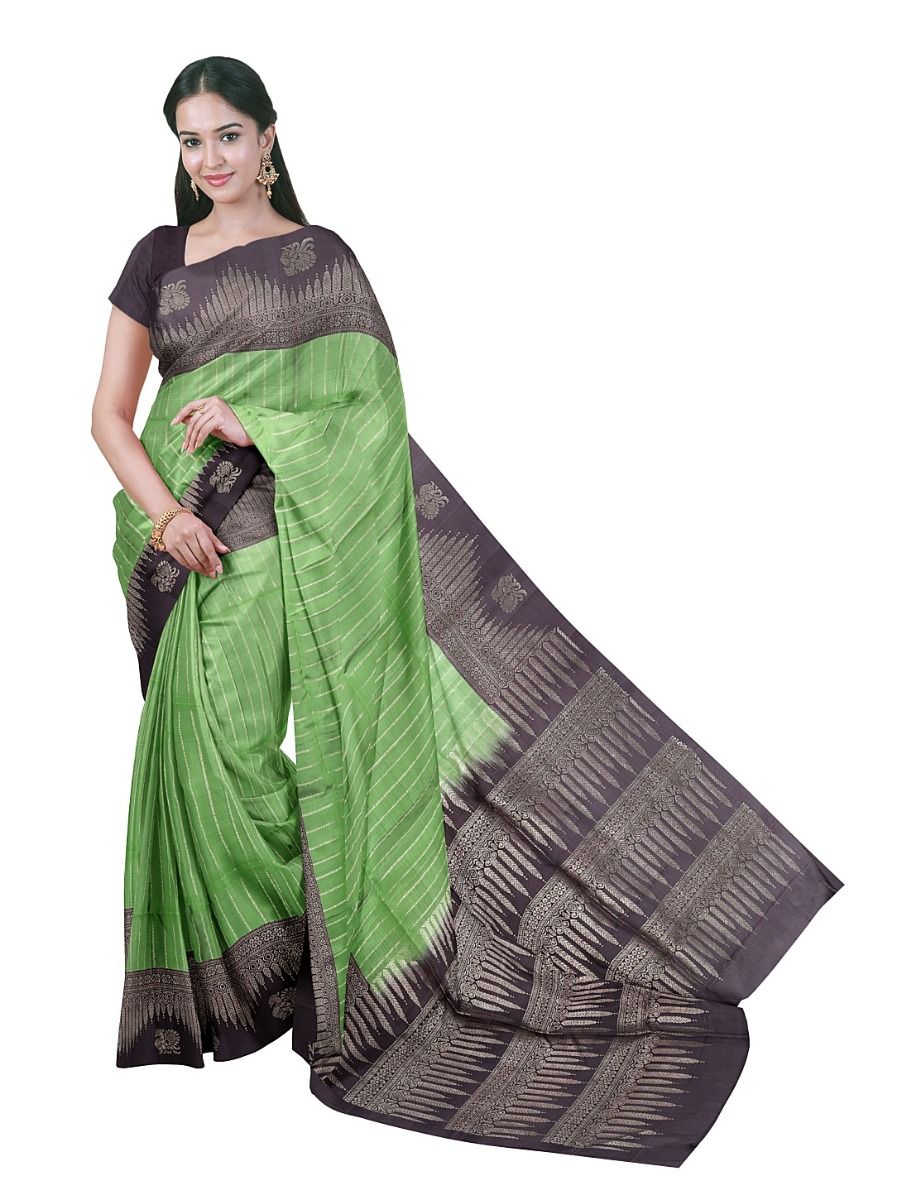 Gracecharm Elegant Soft Silk Vertical Stripes Woven Saree
